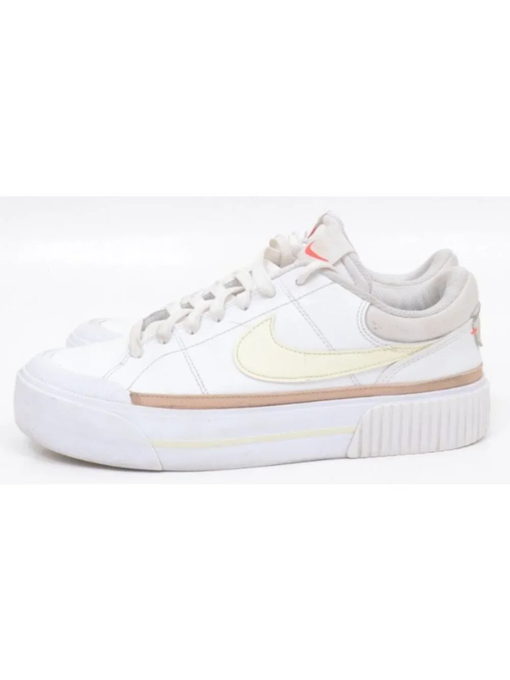 Nike Court Legacy Lift White Coconut Milk Women's Size 9 Platform DM7590-106
